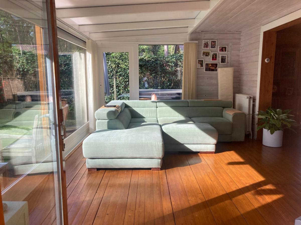 Houten Chalet/Bungalow In Het Bos, Sauna, Jacuzzi Meijel Zewnętrze zdjęcie